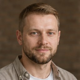 Илья Титов