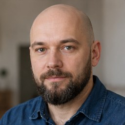 Максим Белов